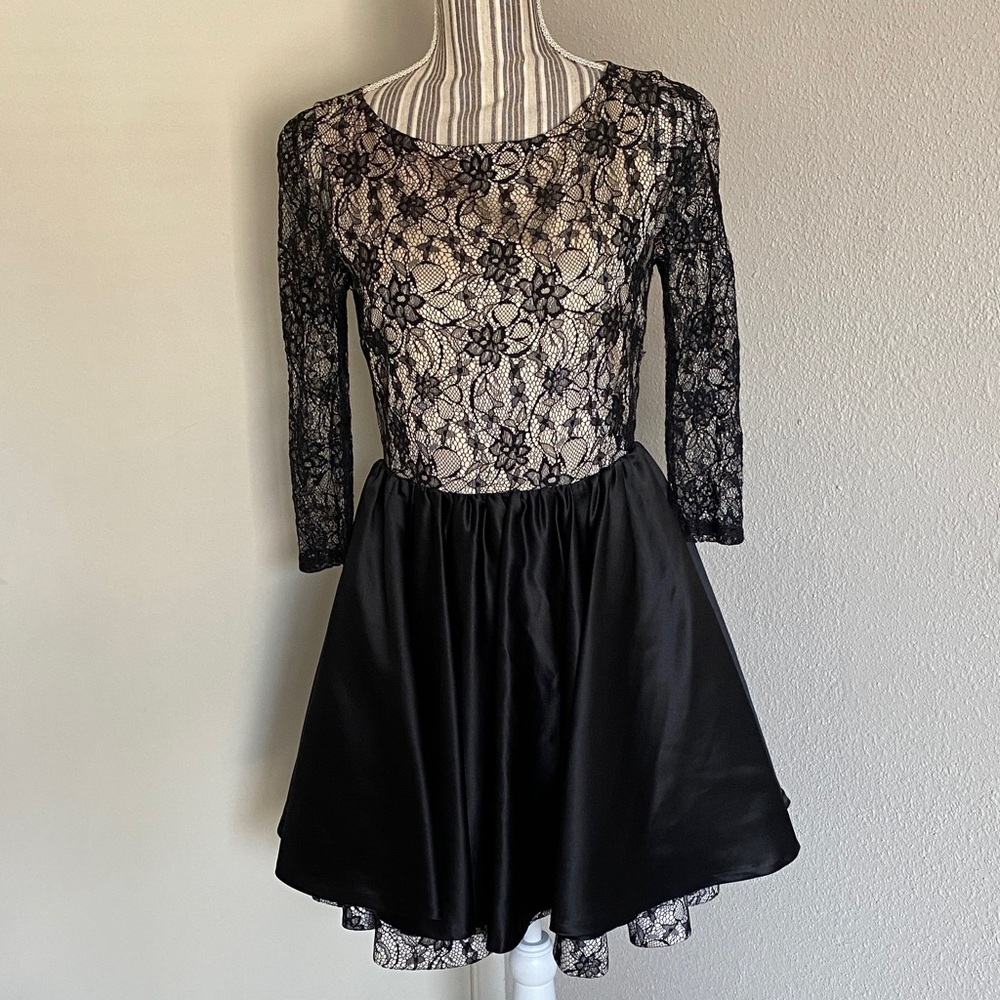 Alice + Olivia Black and Cream Lace Dress